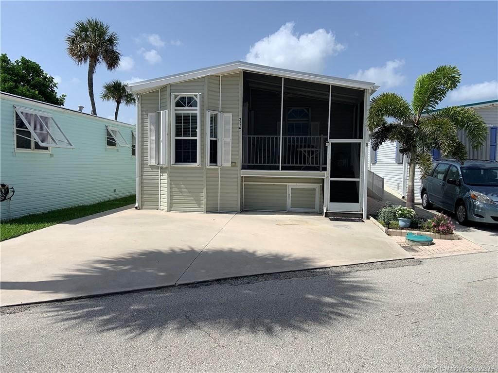 Photo of 2116 Nettles Boulevard, Jensen Beach, FL 34957 (MLS # M20049383)