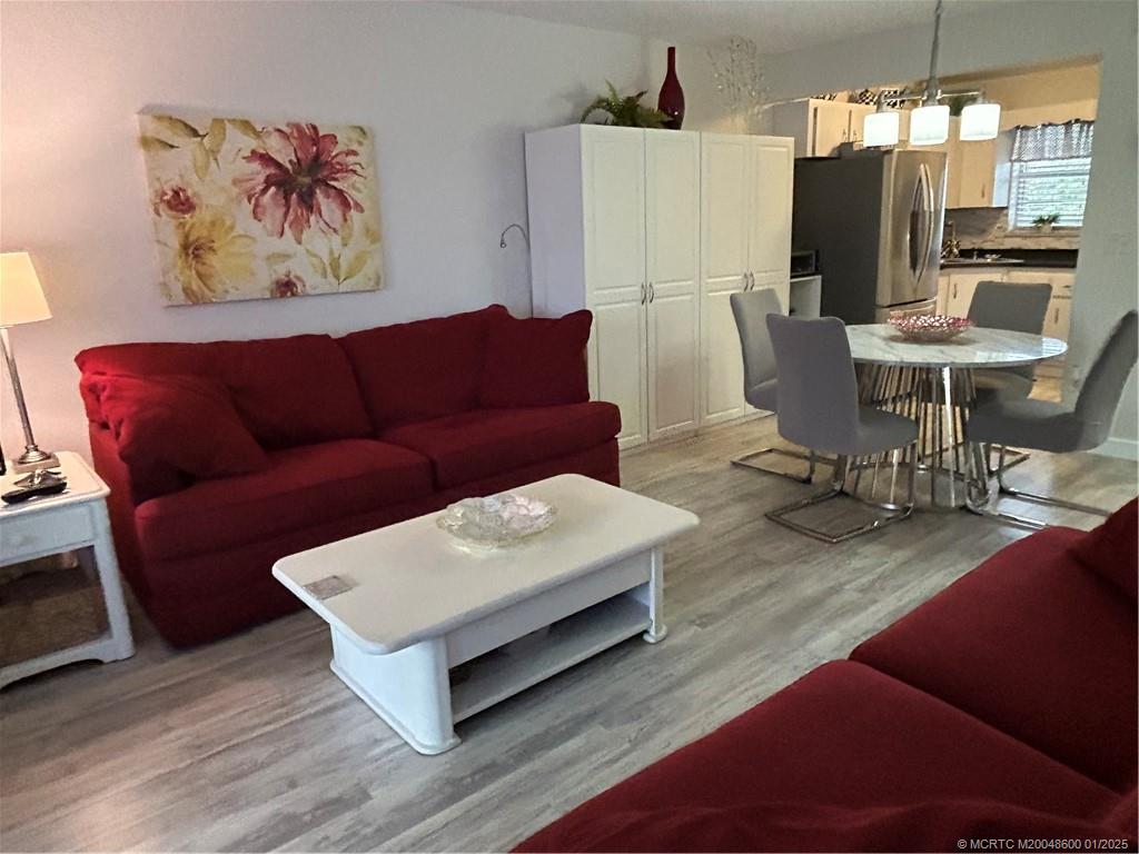 Stuart, Florida 34994, United States, 2 Bedrooms Bedrooms, ,2 BathroomsBathrooms,Residential,Active,16961