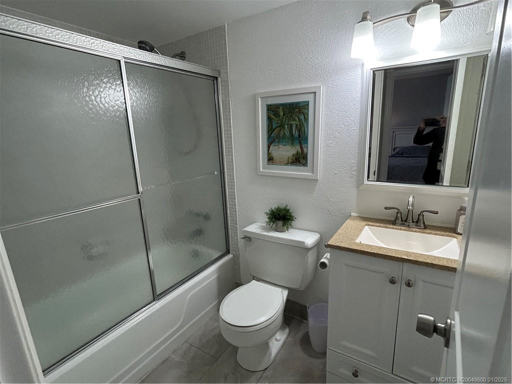Stuart, Florida 34994, United States, 2 Bedrooms Bedrooms, ,2 BathroomsBathrooms,Residential,Active,16961