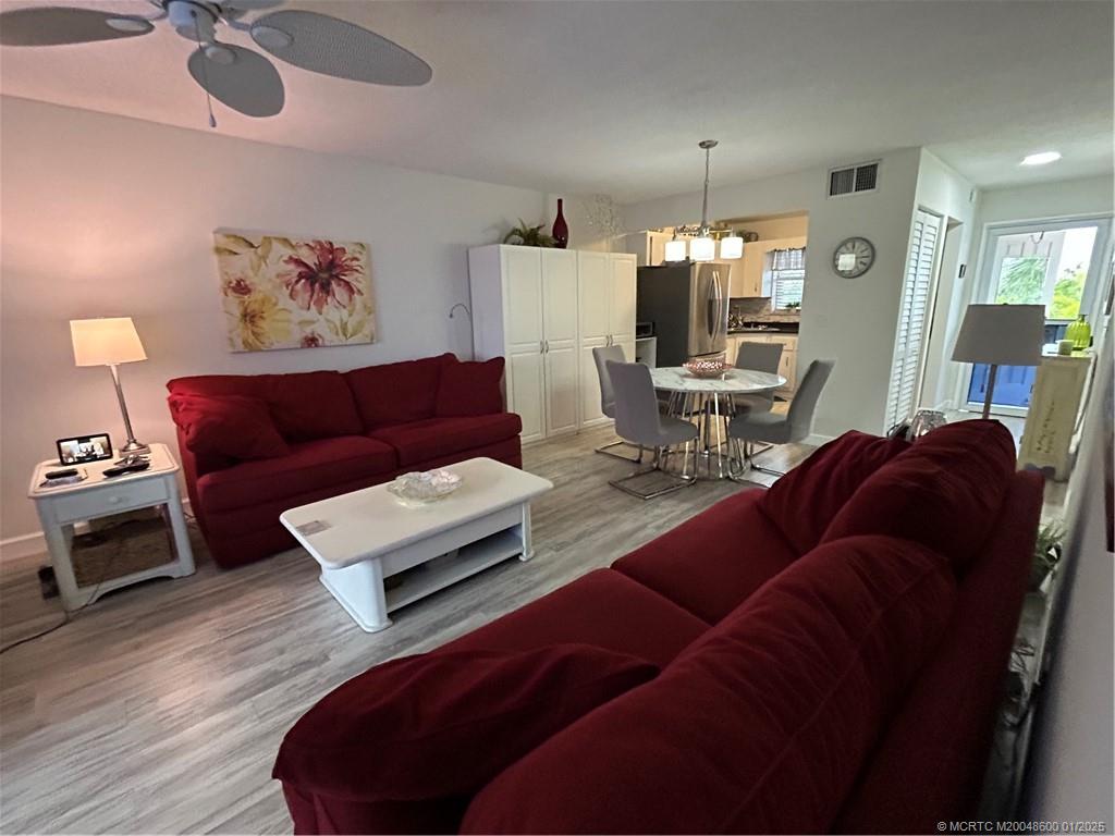 Stuart, Florida 34994, United States, 2 Bedrooms Bedrooms, ,2 BathroomsBathrooms,Residential,Active,16961