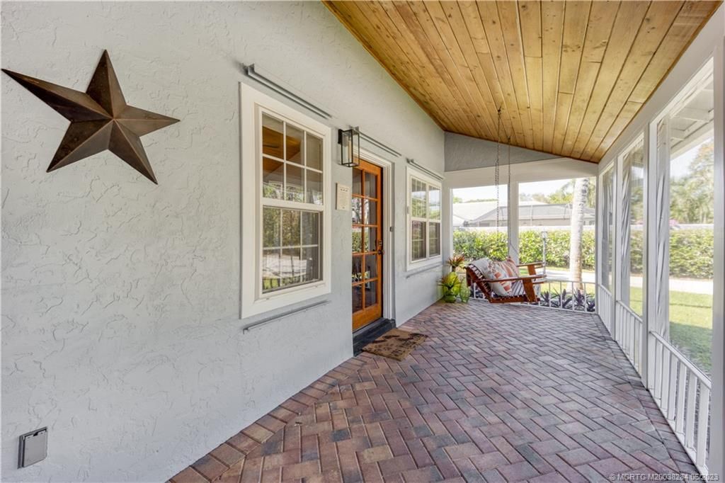 Photo of 109 S Sewalls Point Road, Stuart, FL 34996 (MLS # M20038284)