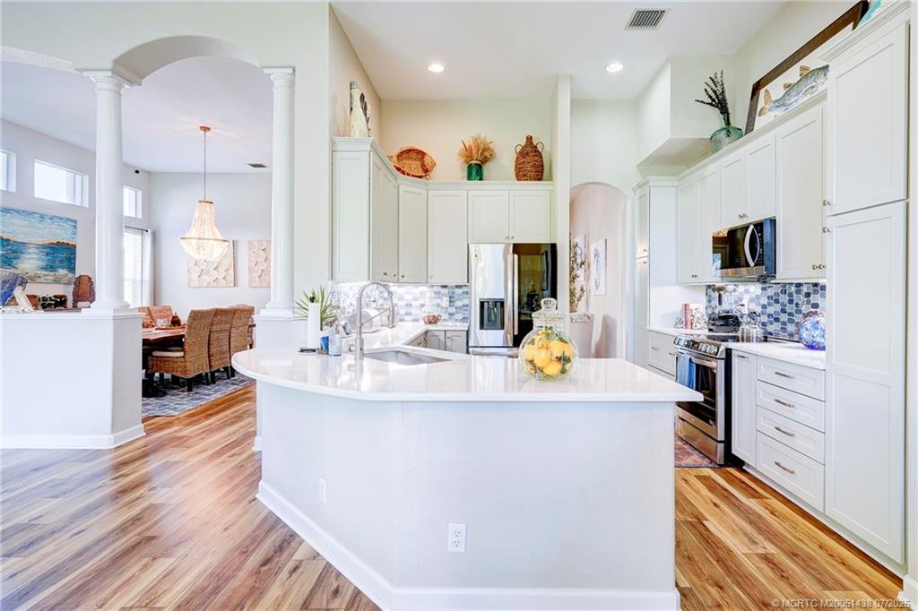 Stuart, Florida 34997, United States, 3 Bedrooms Bedrooms, ,3 BathroomsBathrooms,Residential,Coming Soon,172872