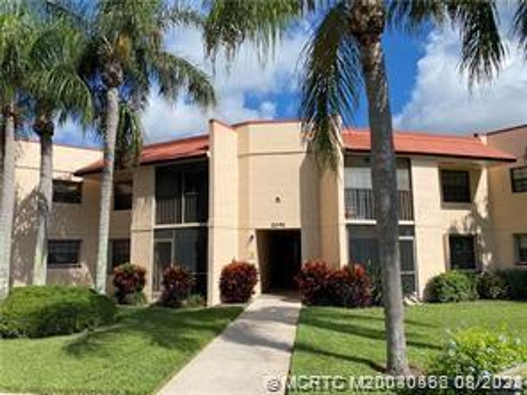 Photo of 2041 NE Collins Circle #5-1, Jensen Beach, FL 34957 (MLS # M20040466)