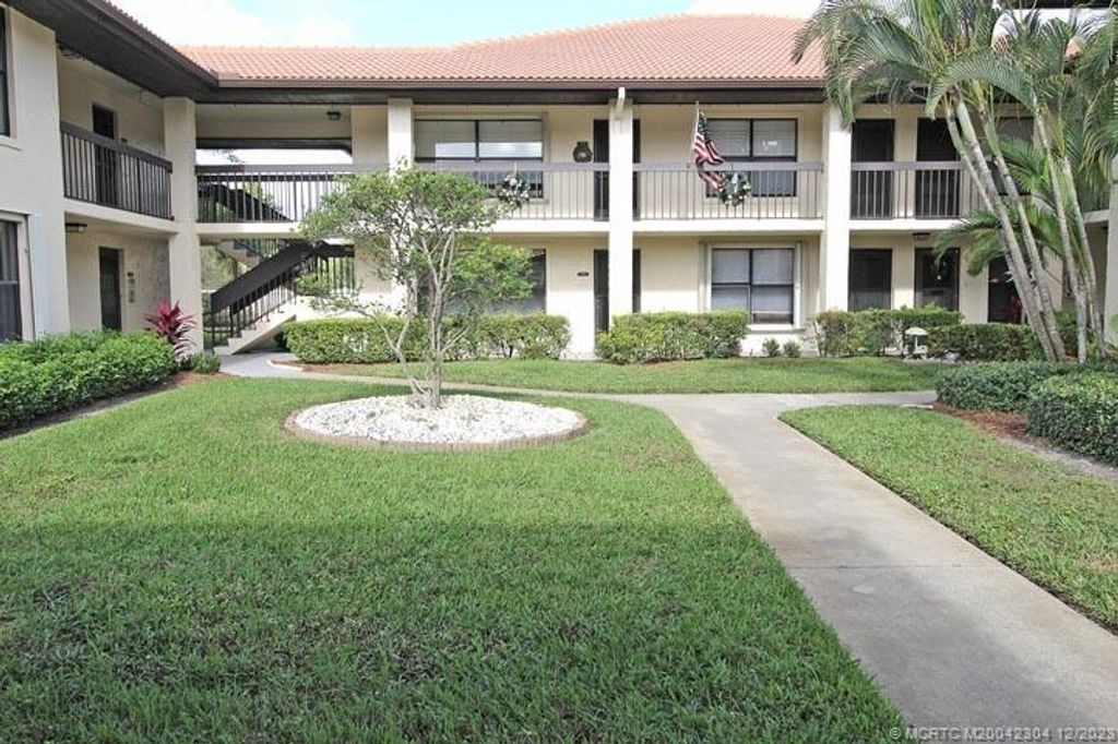 Photo of 91 SW South River Drive #104, Stuart, FL 34997 (MLS # M20042304)