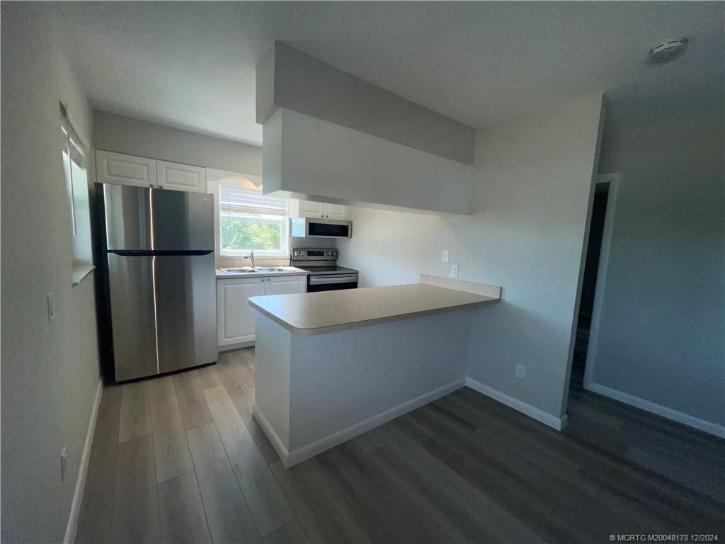 Photo of 661 Hernando Street #10, Fort Pierce, FL 34949 (MLS # M20048178)