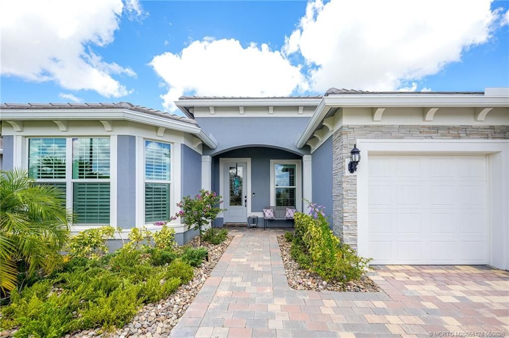 Photo of 10255 SW Sarcoline Drive, Port Saint Lucie, FL 34987 (MLS # M20055128)