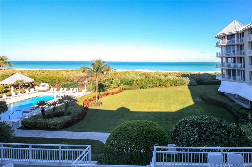 Photo of 579 NE Plantation Road #S204, Stuart, FL 34996 (MLS # M20037574)