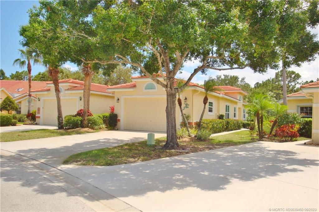 Photo of 1361 SW Greens Pointe Way, Palm City, FL 34990 (MLS # M20039450)