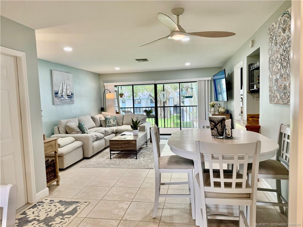 Stuart, Florida 34997, United States, 2 Bedrooms Bedrooms, ,2 BathroomsBathrooms,Residential,Active,15468