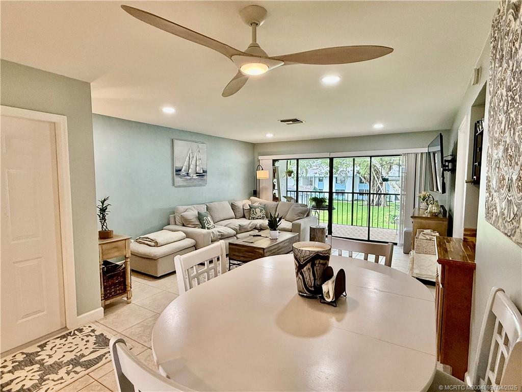 Stuart, Florida 34997, United States, 2 Bedrooms Bedrooms, ,2 BathroomsBathrooms,Residential,Active,15468