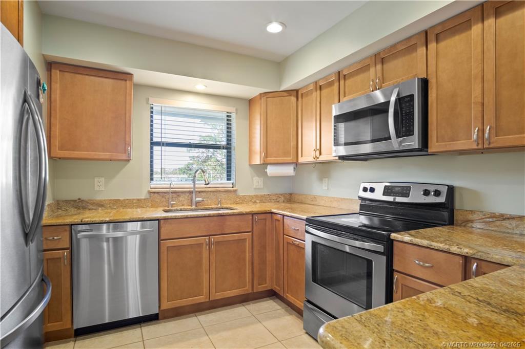 Stuart, Florida 34997, United States, 2 Bedrooms Bedrooms, ,2 BathroomsBathrooms,Residential,Active,15468