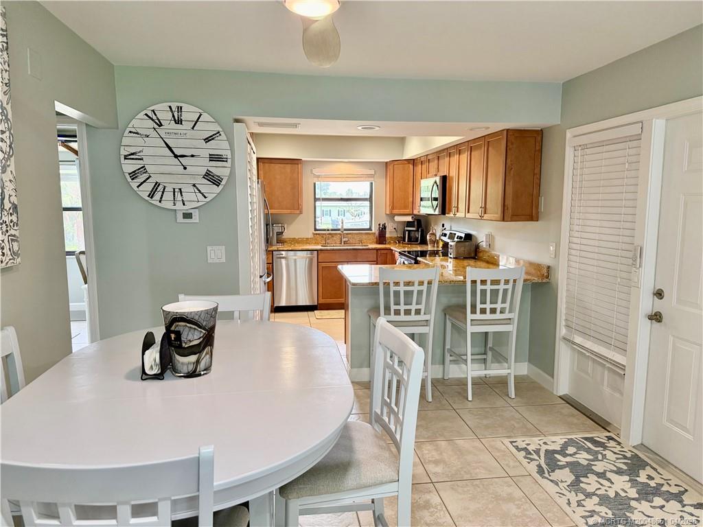 Stuart, Florida 34997, United States, 2 Bedrooms Bedrooms, ,2 BathroomsBathrooms,Residential,Active,15468