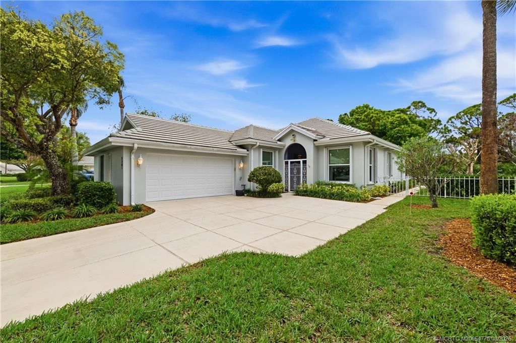 Photo of 5263 SE Sweetbrier Terrace, Hobe Sound, FL 33455 (MLS # M20054776)