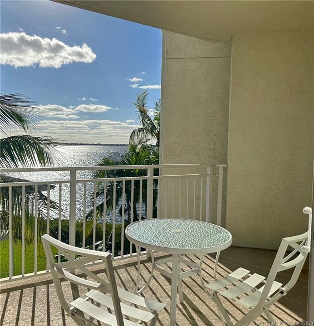 Photo of 975 NW Flagler Avenue #302, Stuart, FL 34994 (MLS # M20038523)
