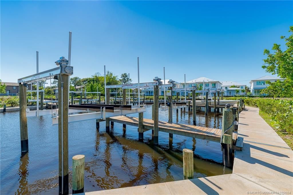 Photo of 4692 SE Manatee Way, Stuart, FL 34997 (MLS # M20043163)