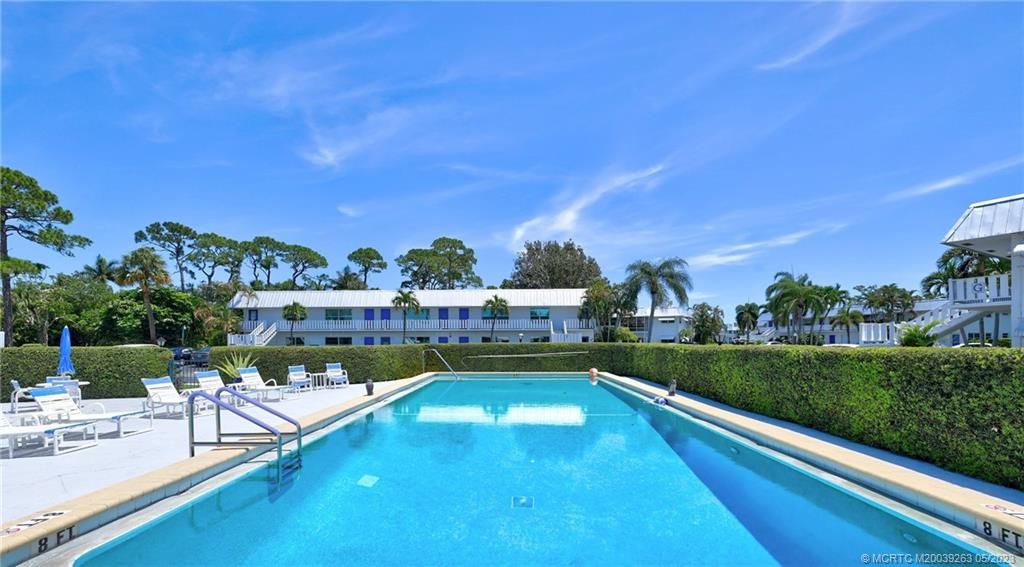 Photo of 2929 SE Ocean Boulevard #M9, Stuart, FL 34996 (MLS # M20039263)