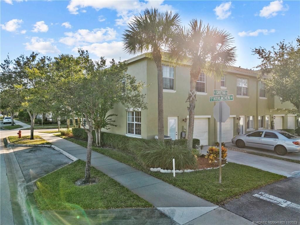 Photo of 2125 SE Glen Ridge Drive, Port Saint Lucie, FL 34952 (MLS # M20041803)