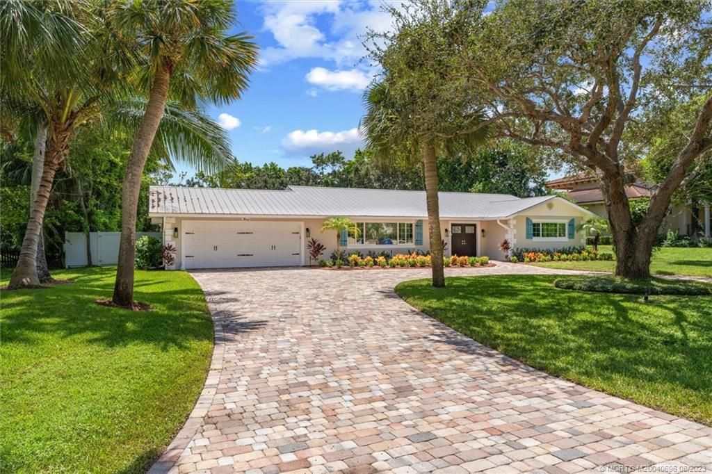 Photo of 3 Mandalay Road, Stuart, FL 34996 (MLS # M20040696)