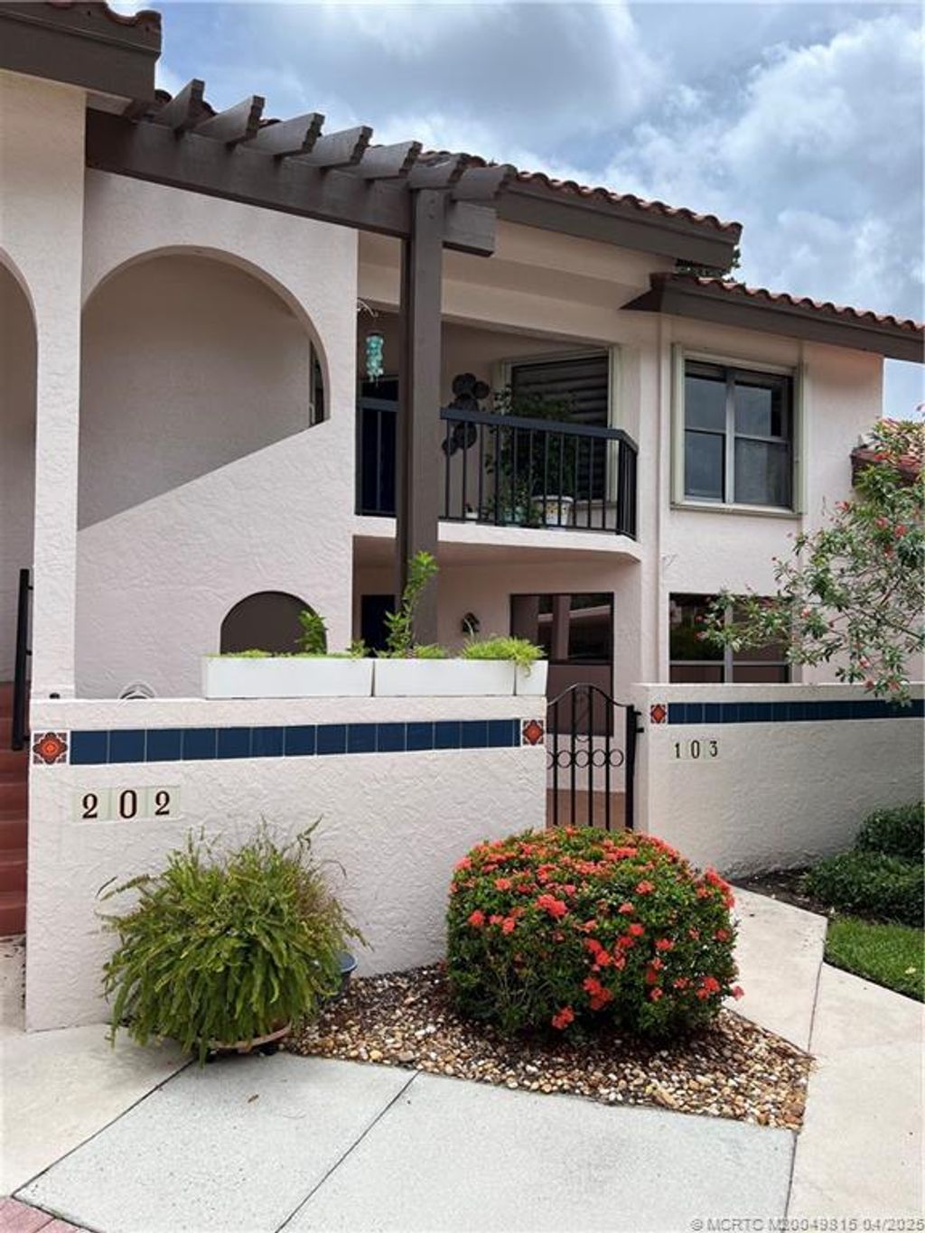 Photo of 6131 SE Martinique Drive #103, Stuart, FL 34997 (MLS # M20049815)