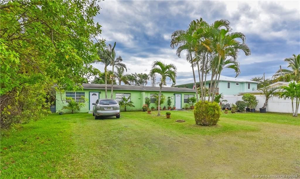 Photo of 3249 SW Cornell Avenue, Palm City, FL 34990 (MLS # M20047724)