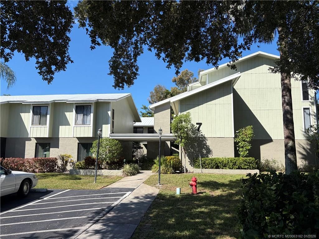 Photo of FL 34994 (MLS # M20053162)