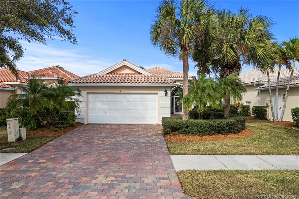 Photo of 9012 SE Eldorado Way, Hobe Sound, FL 33455 (MLS # M20053876)