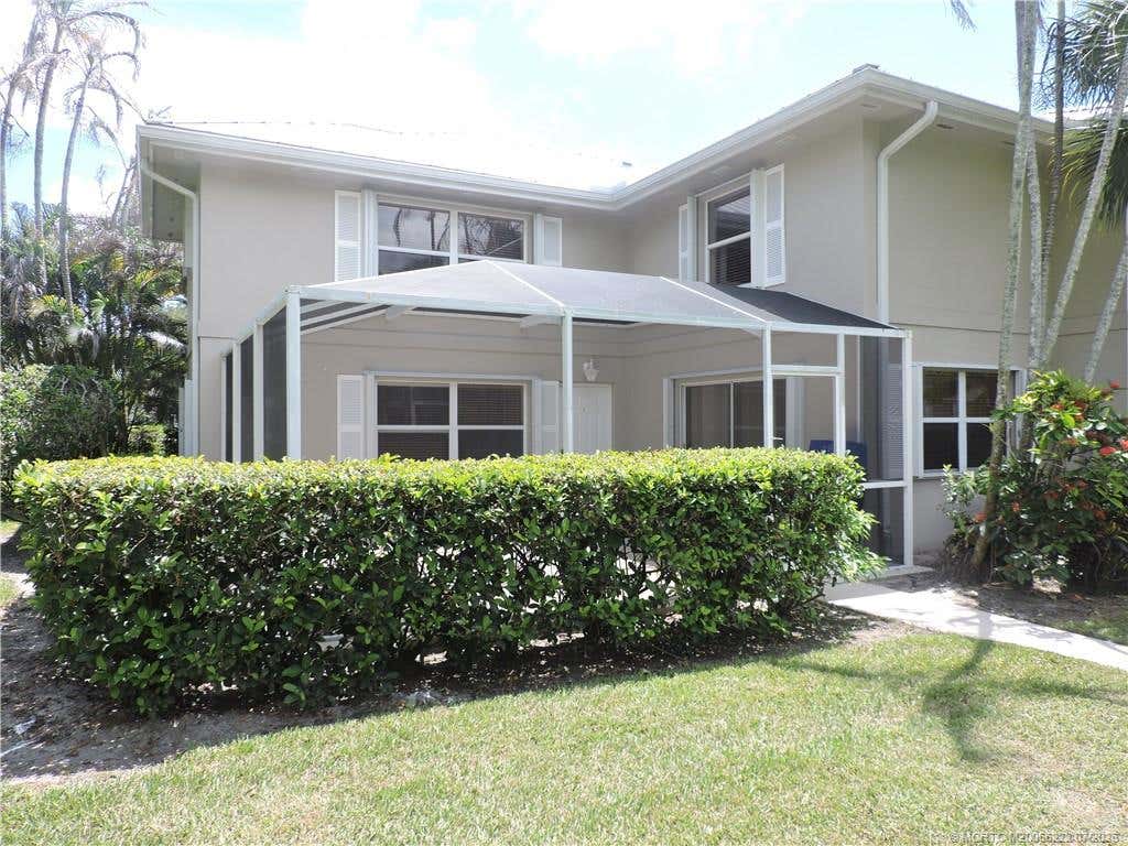 Photo of 2865 SW Lakemont Place, Palm City, FL 34990 (MLS # M20056222)