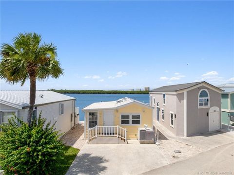 Photo of 157 Nettles Boulevard, Jensen Beach, FL 34957 (MLS # M20051148)
