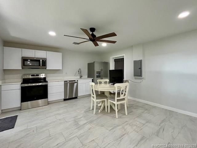 Stuart, Florida 34994, United States, 2 Bedrooms Bedrooms, ,1 BathroomBathrooms,Residential,Active,165945