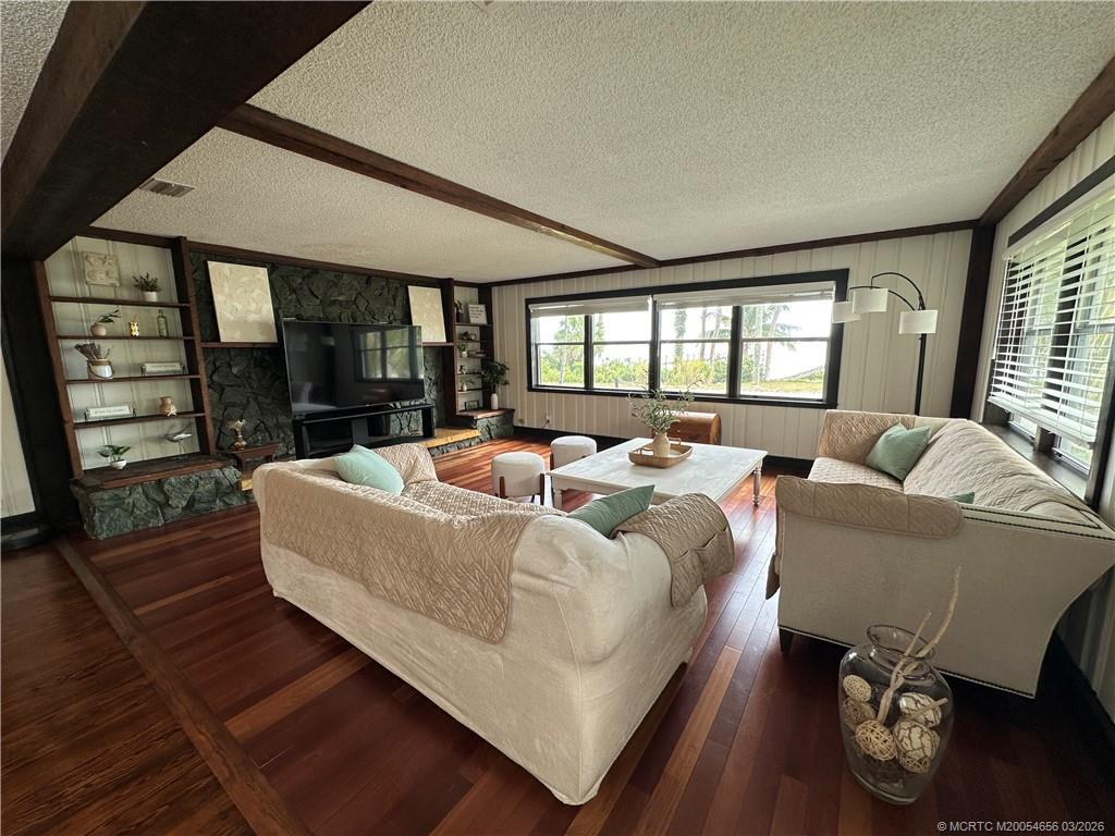 4490 NE Indian River Drive