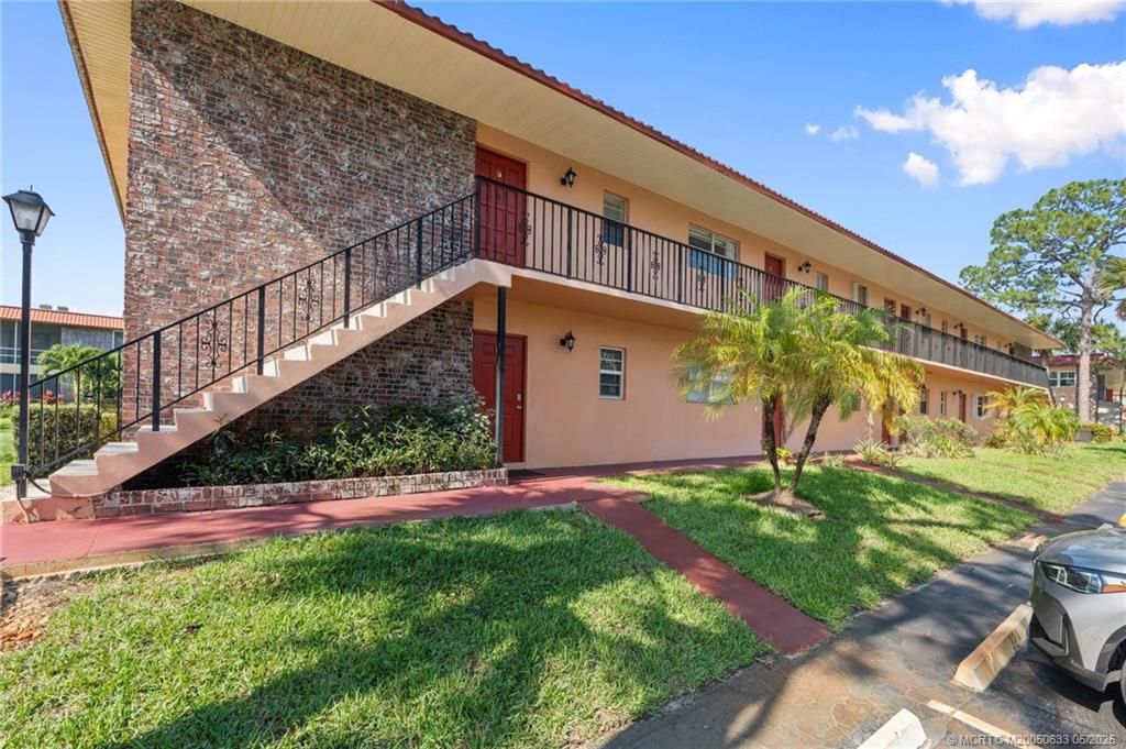 Photo of 1963 SW Palm City Road #32A, Stuart, FL 34994 (MLS # M20050633)