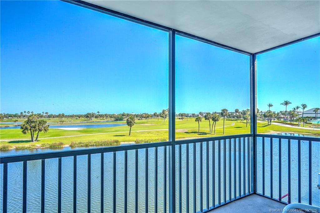 Stuart, Florida 34996, United States, 2 Bedrooms Bedrooms, ,2 BathroomsBathrooms,Residential,Active,69072