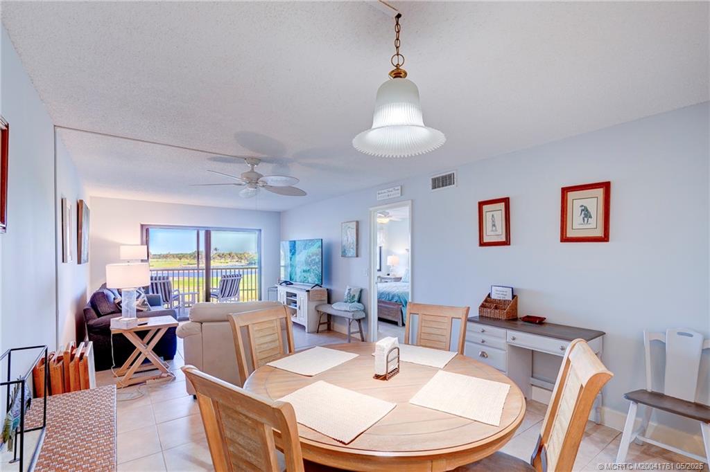 Stuart, Florida 34996, United States, 2 Bedrooms Bedrooms, ,2 BathroomsBathrooms,Residential,Active,69072
