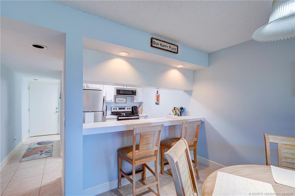 Stuart, Florida 34996, United States, 2 Bedrooms Bedrooms, ,2 BathroomsBathrooms,Residential,Active,69072