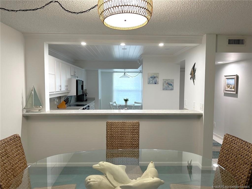 Stuart, Florida 34996, United States, 2 Bedrooms Bedrooms, ,2 BathroomsBathrooms,Residential,Active,71125