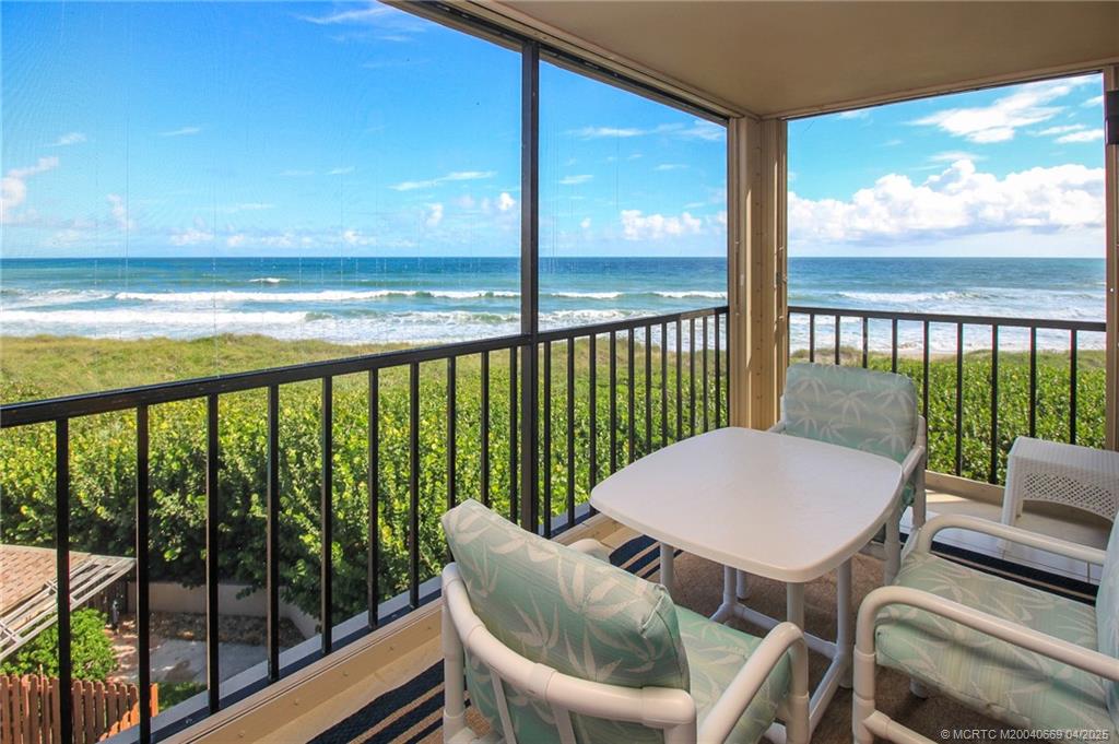 Stuart, Florida 34996, United States, 2 Bedrooms Bedrooms, ,2 BathroomsBathrooms,Residential,Active,71125