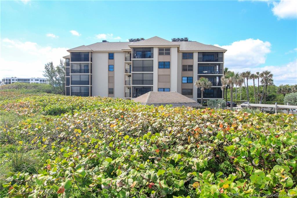 Stuart, Florida 34996, United States, 2 Bedrooms Bedrooms, ,2 BathroomsBathrooms,Residential,Active,71125