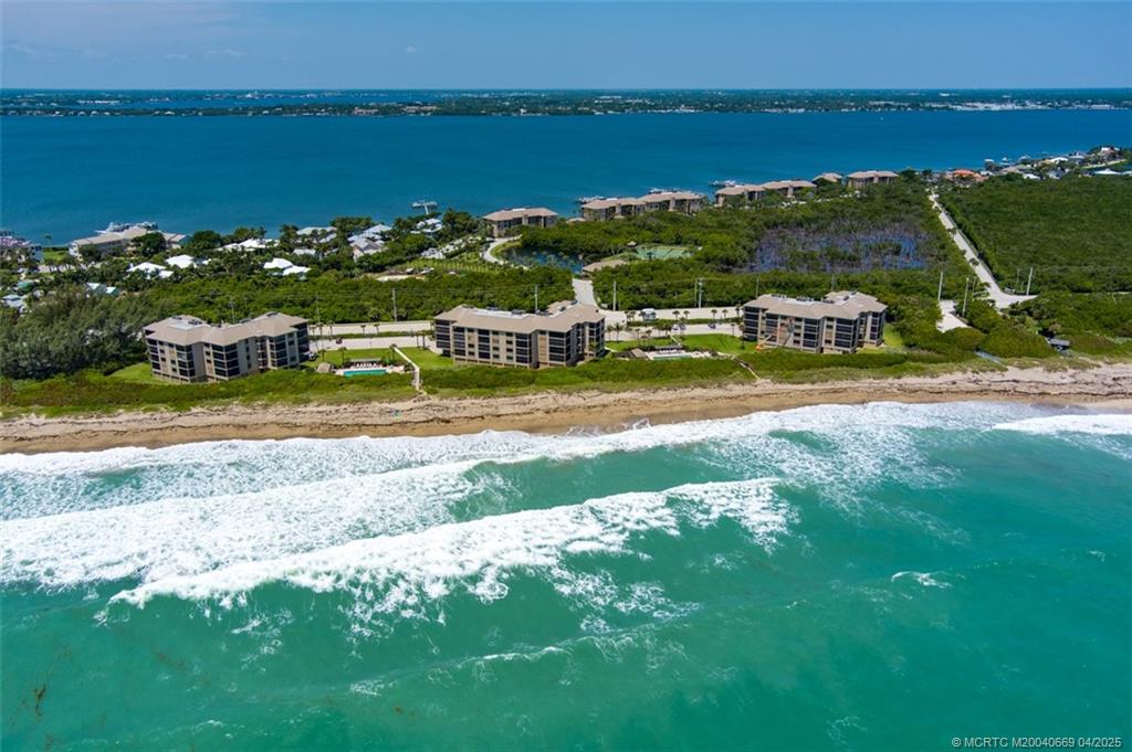 Stuart, Florida 34996, United States, 2 Bedrooms Bedrooms, ,2 BathroomsBathrooms,Residential,Active,71125