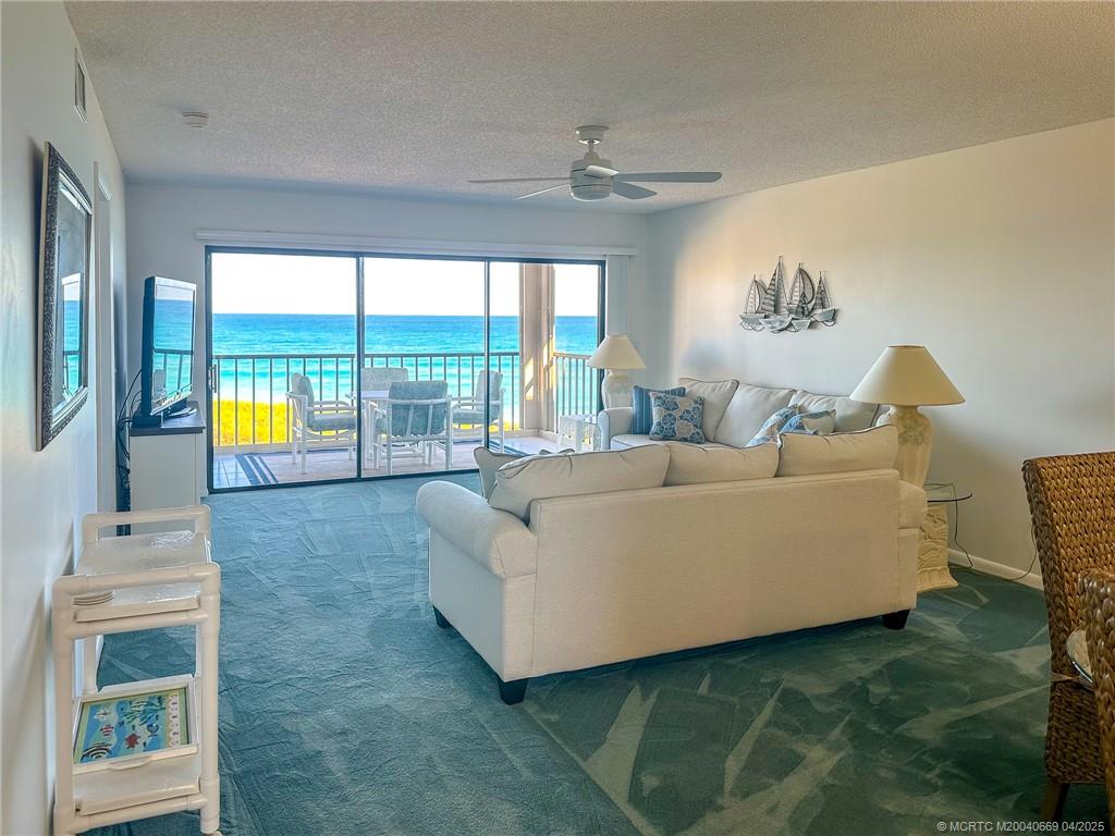 Stuart, Florida 34996, United States, 2 Bedrooms Bedrooms, ,2 BathroomsBathrooms,Residential,Active,71125