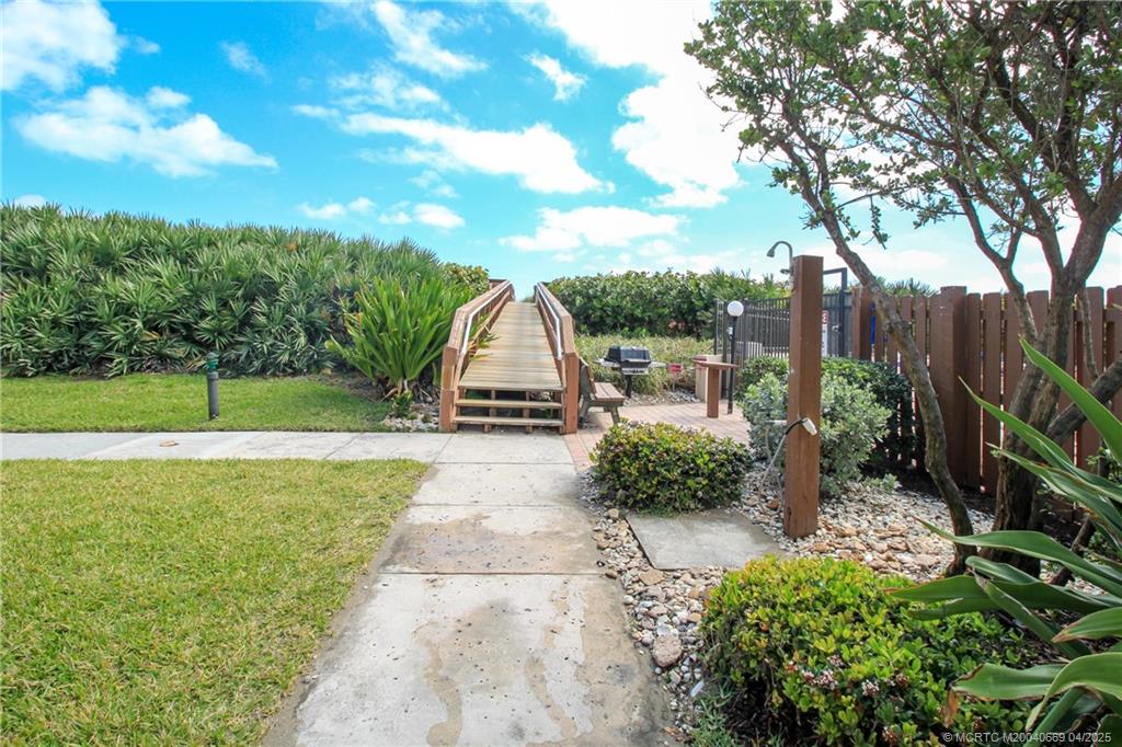 Stuart, Florida 34996, United States, 2 Bedrooms Bedrooms, ,2 BathroomsBathrooms,Residential,Active,71125