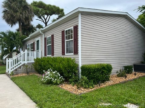 Mobile Home For Sale - 2555 Pga Boulevard #319<br/> Palmbeach County, Palm Beach Gardens, FL 33410