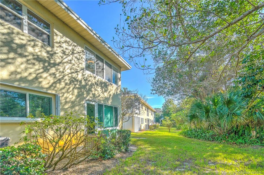 Stuart, Florida 34996, United States, 2 Bedrooms Bedrooms, ,2 BathroomsBathrooms,Residential,Active,33330