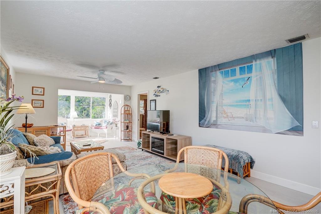 Stuart, Florida 34996, United States, 2 Bedrooms Bedrooms, ,2 BathroomsBathrooms,Residential,Active,33330