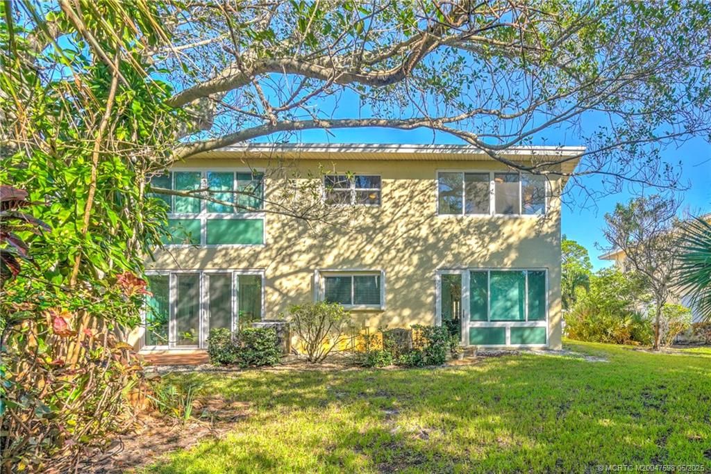 Stuart, Florida 34996, United States, 2 Bedrooms Bedrooms, ,2 BathroomsBathrooms,Residential,Active,33330