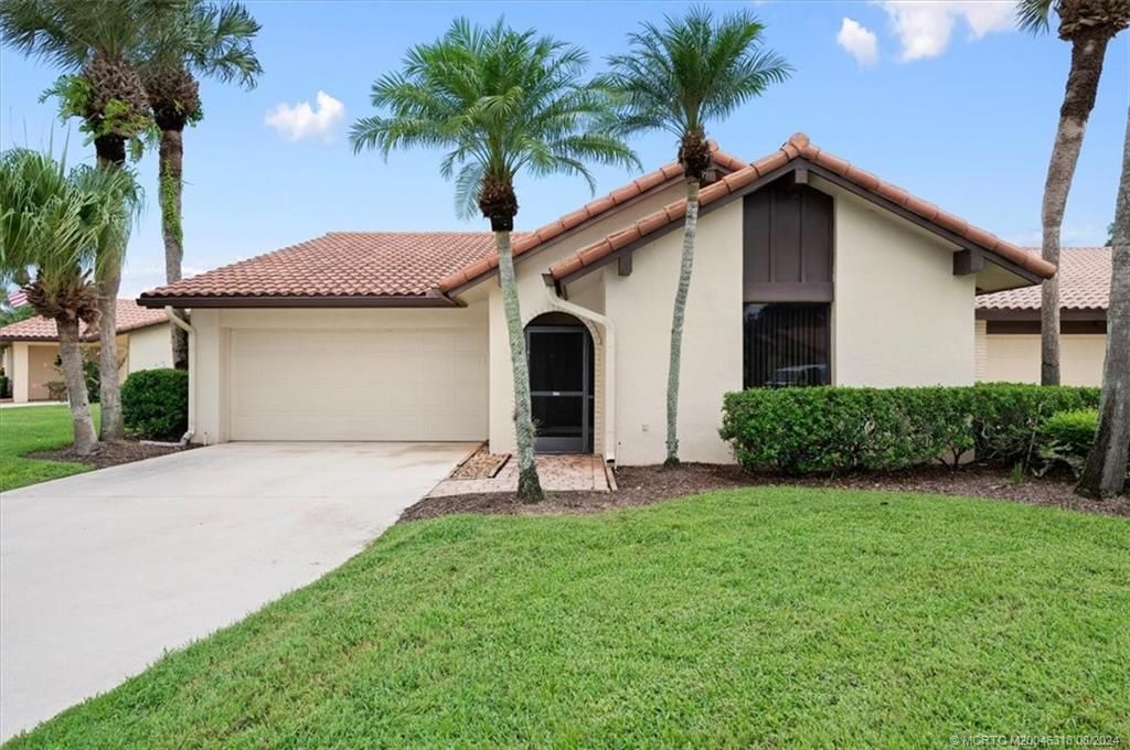 Photo of 2589 SW Bobalink Court, Palm City, FL 34990 (MLS # M20046318)