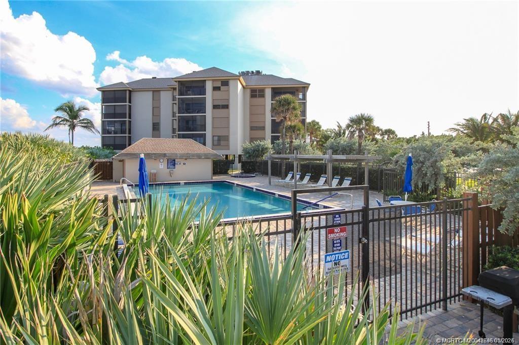 Stuart, Florida 34996, United States, 2 Bedrooms Bedrooms, ,2 BathroomsBathrooms,Residential,Active,18285