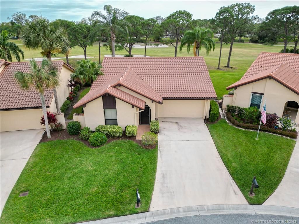 Photo of 2564 SW Bobalink Circle, Palm City, FL 34990 (MLS # M20035315)