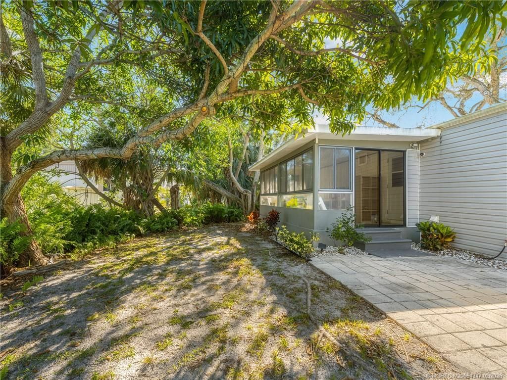 Photo of 2555 PGA Boulevard #170, Palm Beach Gardens, FL 33410 (MLS # M20054347)