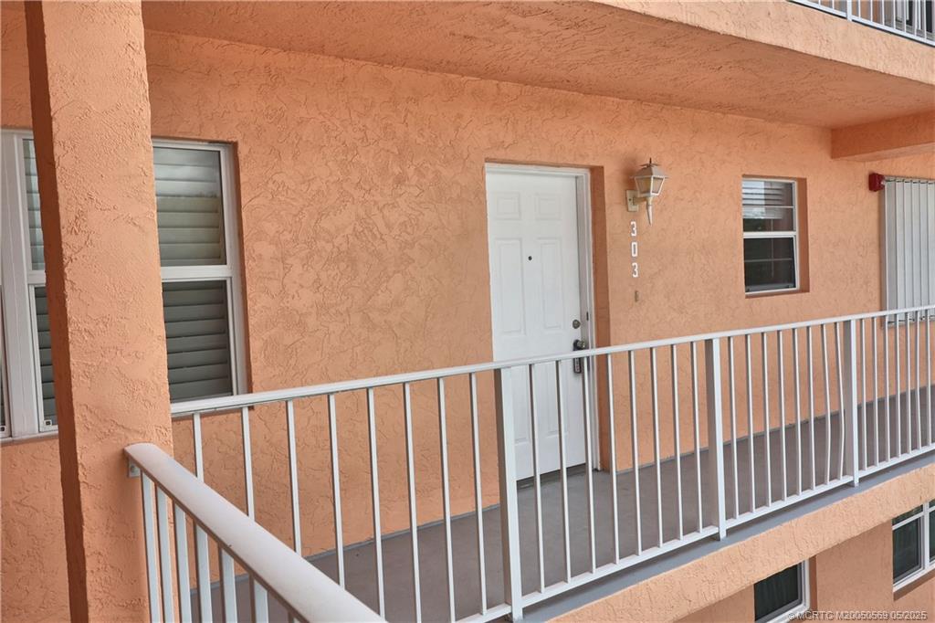 Stuart, Florida 34996, United States, 2 Bedrooms Bedrooms, ,2 BathroomsBathrooms,Residential,Active,127435