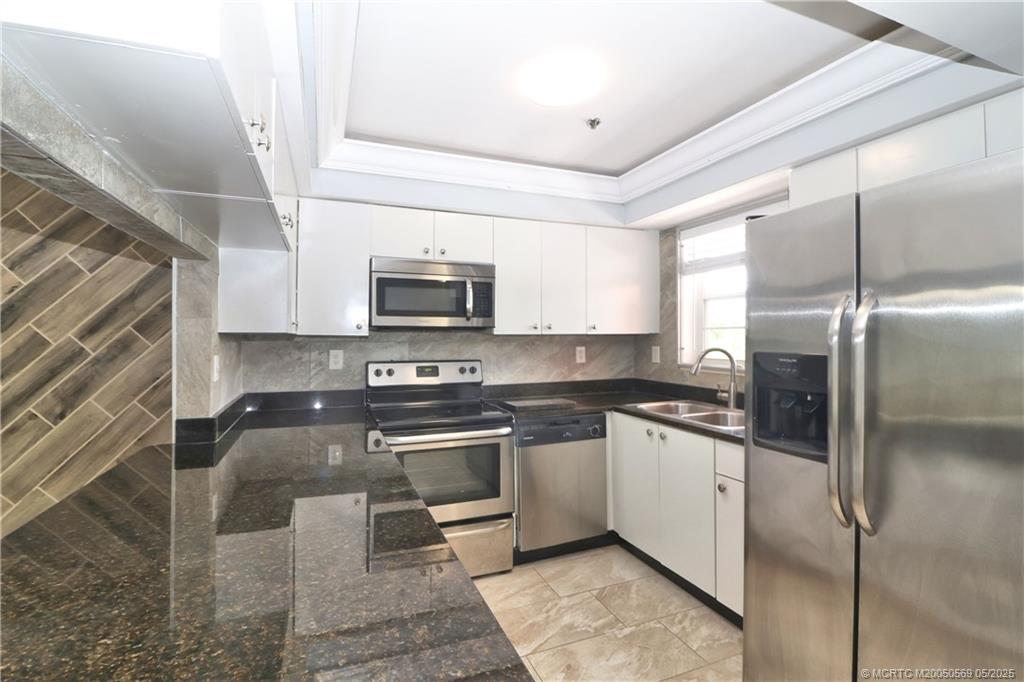 Stuart, Florida 34996, United States, 2 Bedrooms Bedrooms, ,2 BathroomsBathrooms,Residential,Active,127435